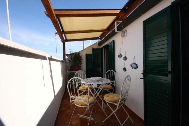 1 Bedroom - Apartment - For Sale