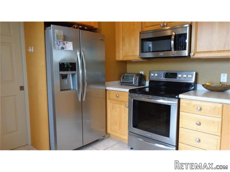 3 bedroom House For Sale: 17888.. - 2