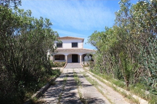 4 Bedroom Villa in Javea - 2