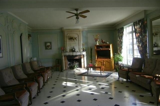 9 bedroom Villa For Sale: 79000 A 25.. - 2