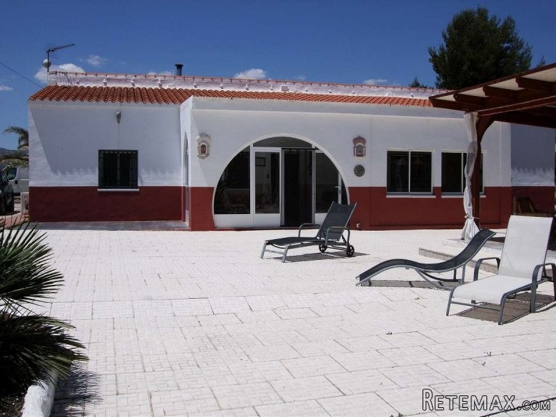 Villena Campo House - 2