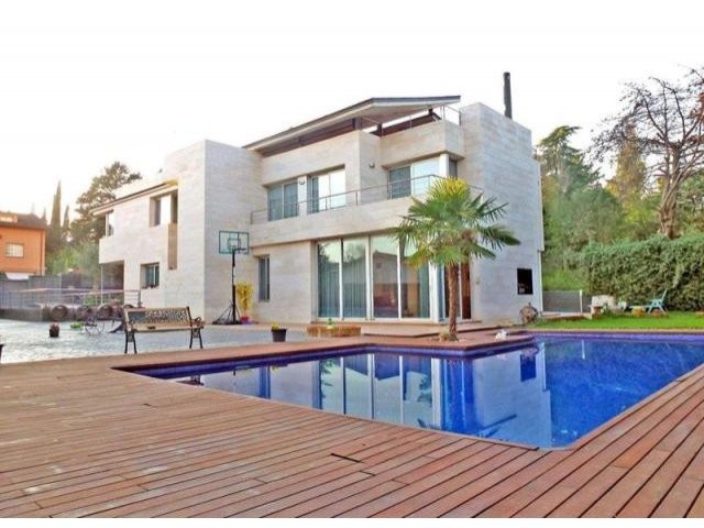 7 bedroom Detached House For Sale:..