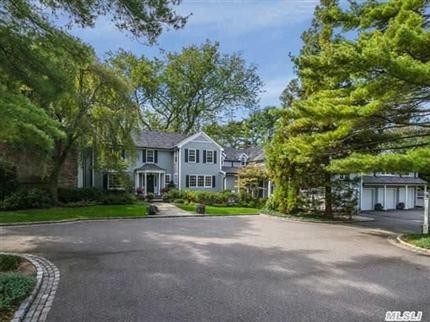 Laurel Hollow, NY, 11791