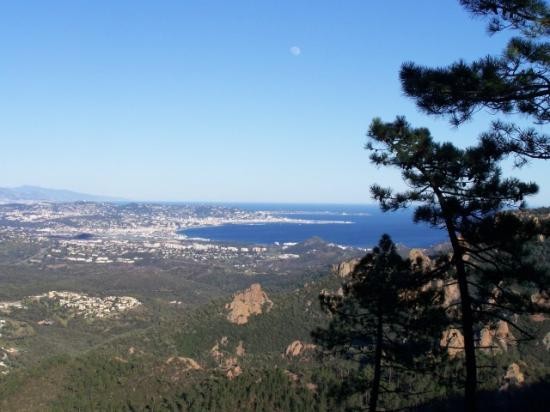 Bedrooms - Land - Provence-Alpes-Cote..