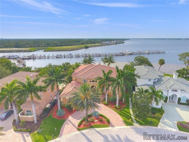 5 bedroom Residence For Sale: Palm..