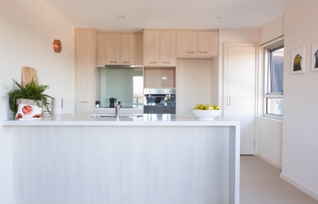 OPEN DAY THURSDAY APRIL 23! - ESSENDON.. - 2