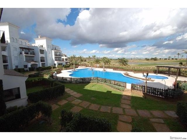 2 bedroom Apartment For Sale: 1st..