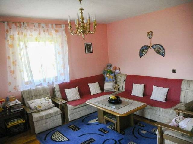 Nice house in a secondary residential.. - 2