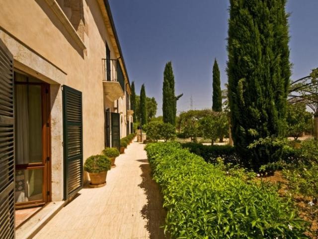 Spectacular country estate superbly.. - 2