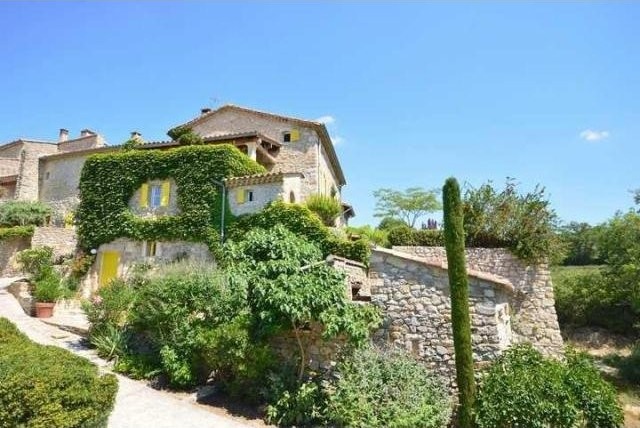 8 Bedroom Country House For Sale