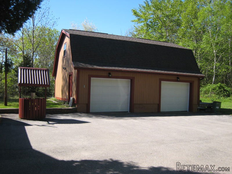 6 bedroom House For Sale: 431 Shore.. - 2