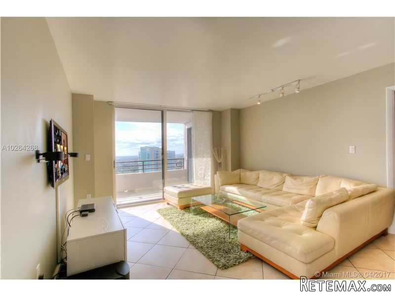 2 bedroom Flat For Sale: 2333 Brickell.. - 2