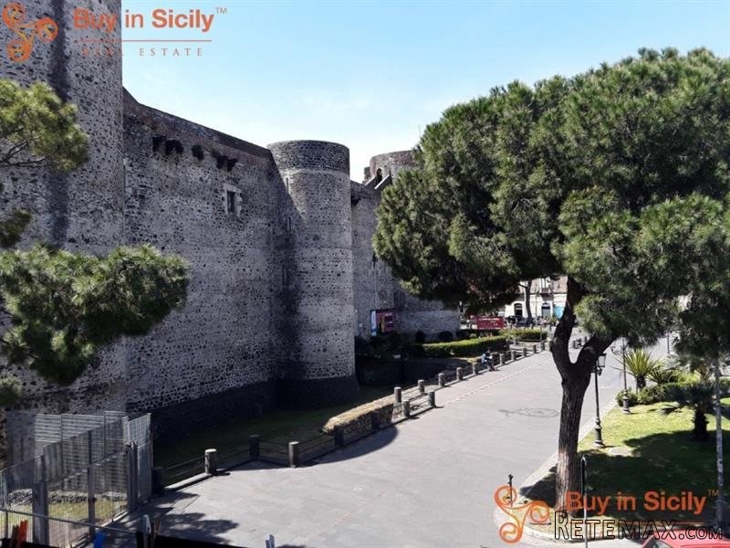3 bedroom Apartment For Sale: Piazza.. - 2