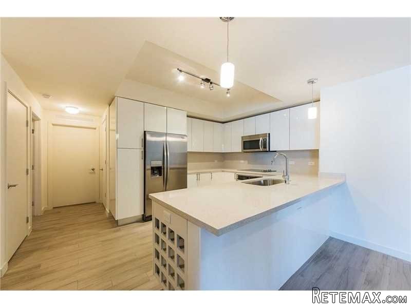2 bedroom Flat For Sale: 999 SW 1st Ave.. - 2