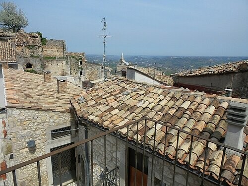 Restored property in a stunning.. - 2