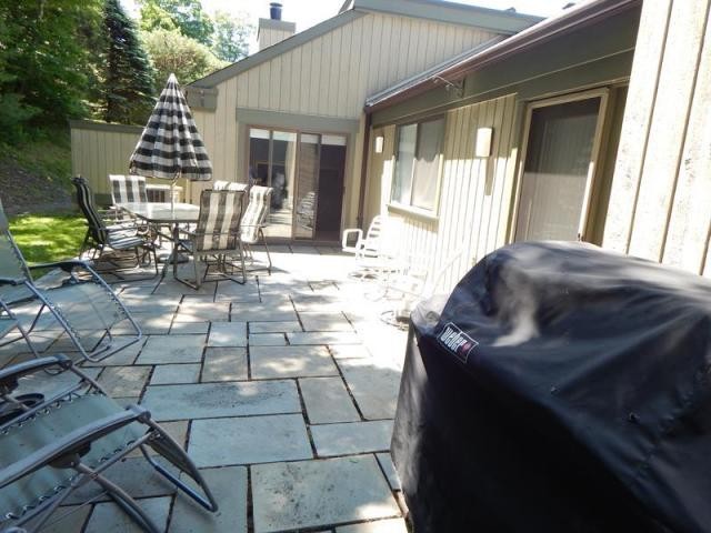 2 bedroom Condominium For Sale: Somers.. - 2