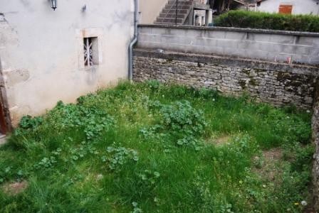 Town house with a garden and income.. - 2