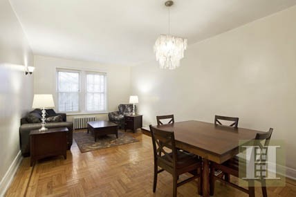 2 bedroom Apartment For Sale: 1100..