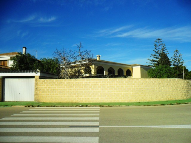 REDUCED BY 55,000€