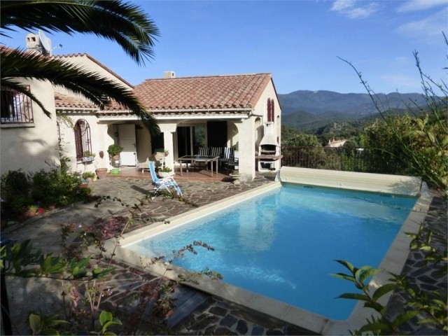 Pretty Villa With Independant..