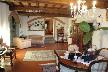 Country/farmhouse - For Sale - East of..