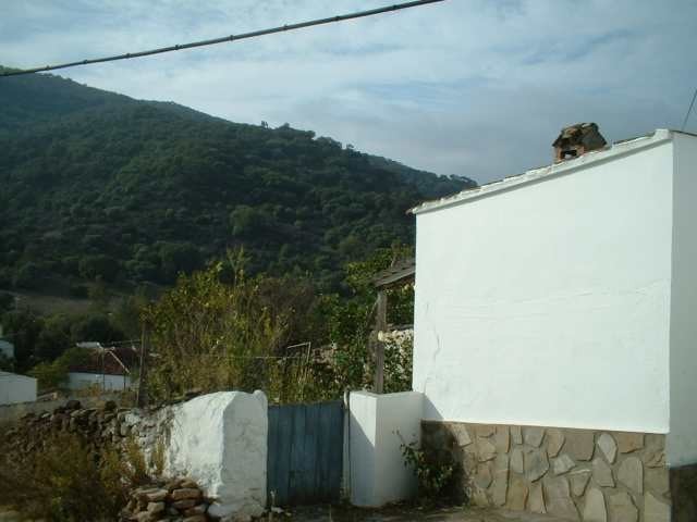 2 Bed Town House for sale in Colmenar - 2