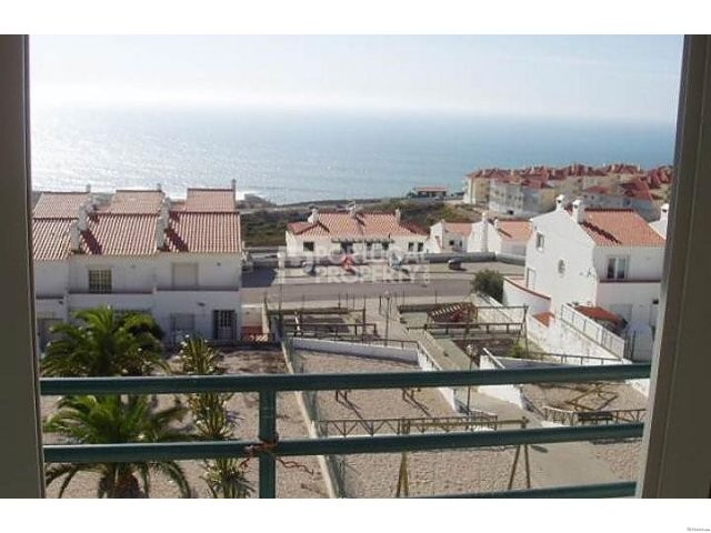 3 bedroom apartment with fantastic sea..