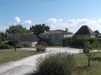 Tastefully Renovated Stone Country House - 2