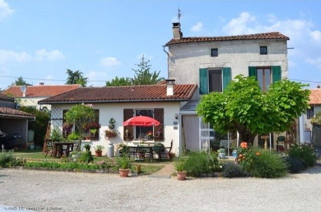 Lovely 4 Bedroomed House With Garden -..