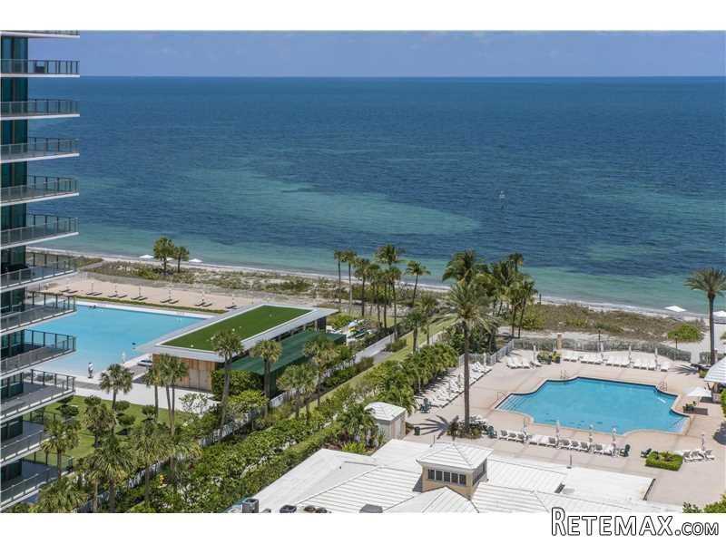3 bedroom Flat For Sale: 430 GRAND BAY..