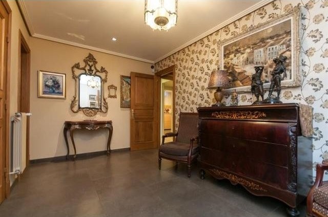 5 bedroom Detached House For Sale:.. - 2