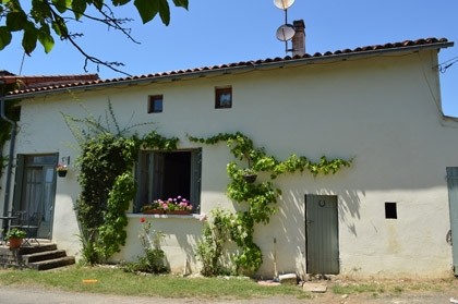 Beautiful 3-bed stone property with..