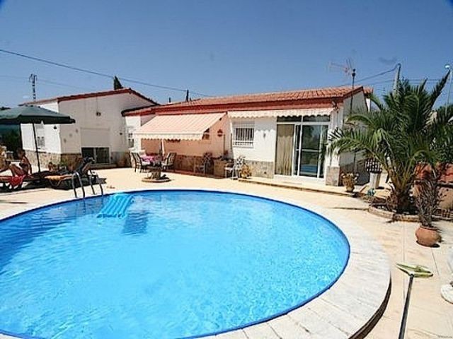 UM2335 - Busot - Villa €245,000 - 2