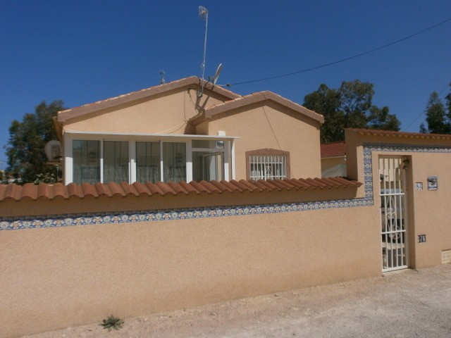 A 3 bed 1 bath Conchi