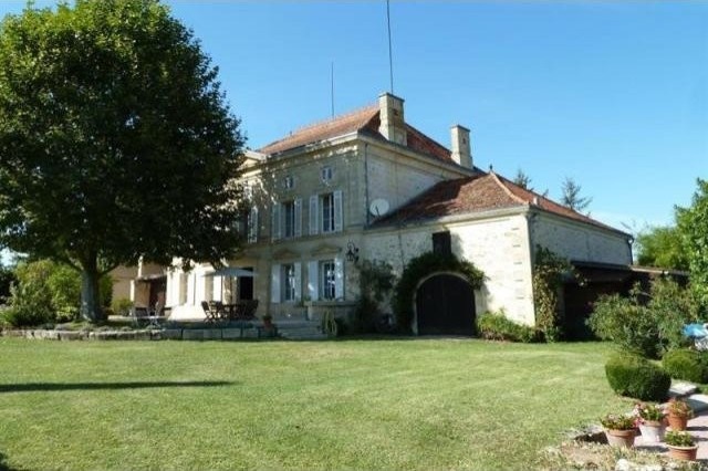 House For Sale: 33000 BORDEAUX - 2