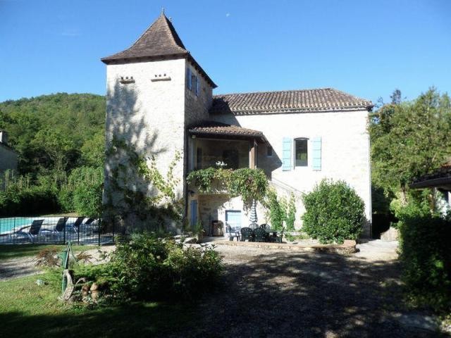 4 Bedroom Character Property For Sale - 2