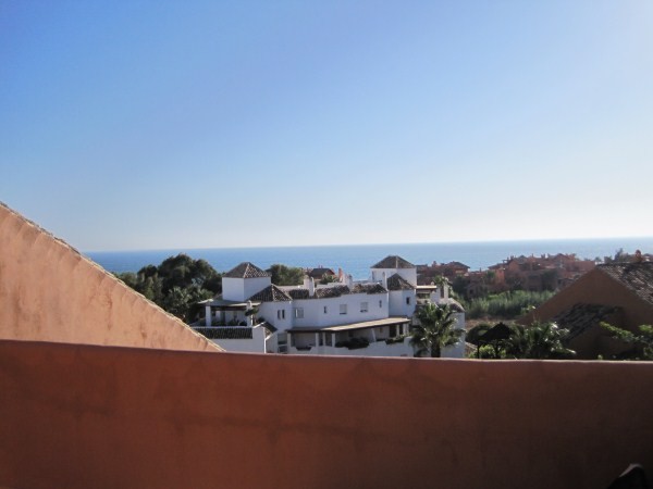 PENTHOUSE FOR SALE IN BAHIA DE MARBELLA - 2