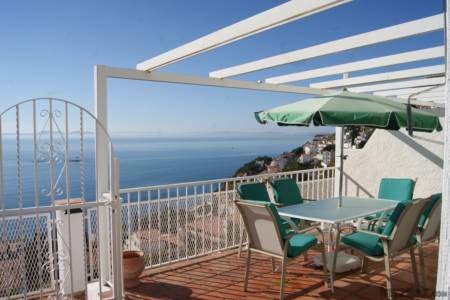 2 Bedrooms - House - Girona - For Sale