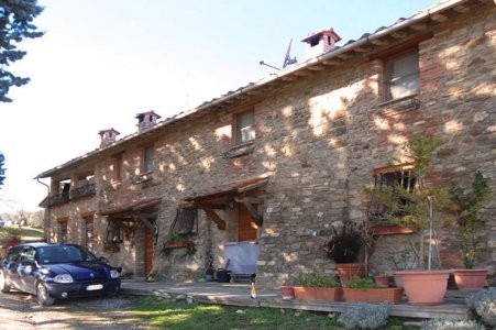 Farmhouse With Lake Views