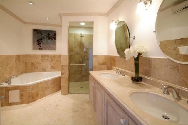4 bedroom Property For Sale: The Royal.. - 2