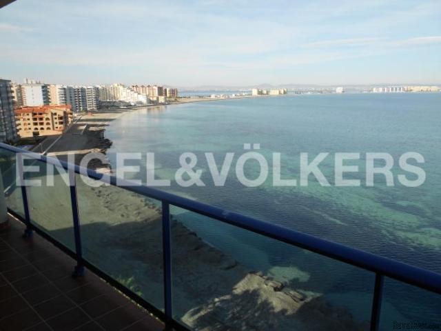 APARTMENT IN 1ST LINE BEACH, EXCELLENT.. - 2