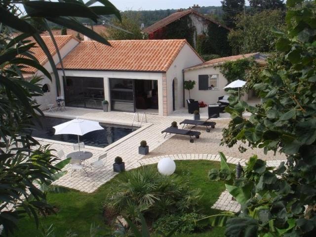 5 bedroom Country House For Sale: 86210.. - 2