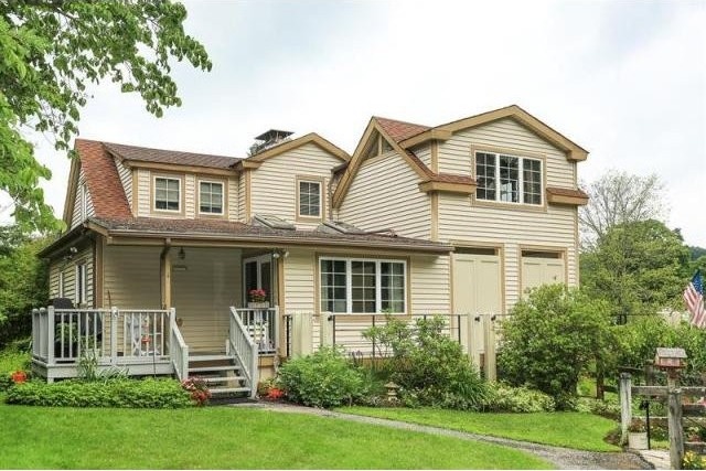 4 bedroom Residence For Sale: Brewster..