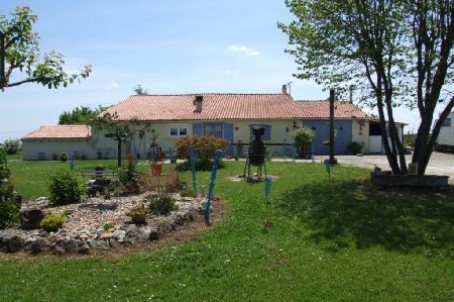 Stone House For Sale Nere