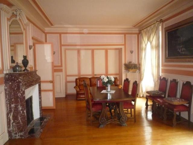 8 bedroom House For Sale: 15800 VIC SUR.. - 2