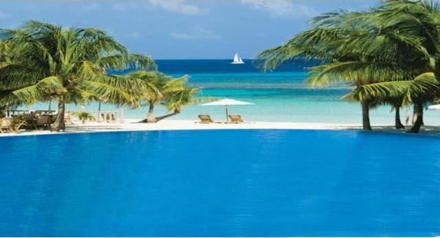Premium Suite No 467, White Sands Hotel..