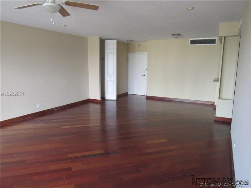 2 bedroom Flat For Sale: 2451 Brickell.. - 2