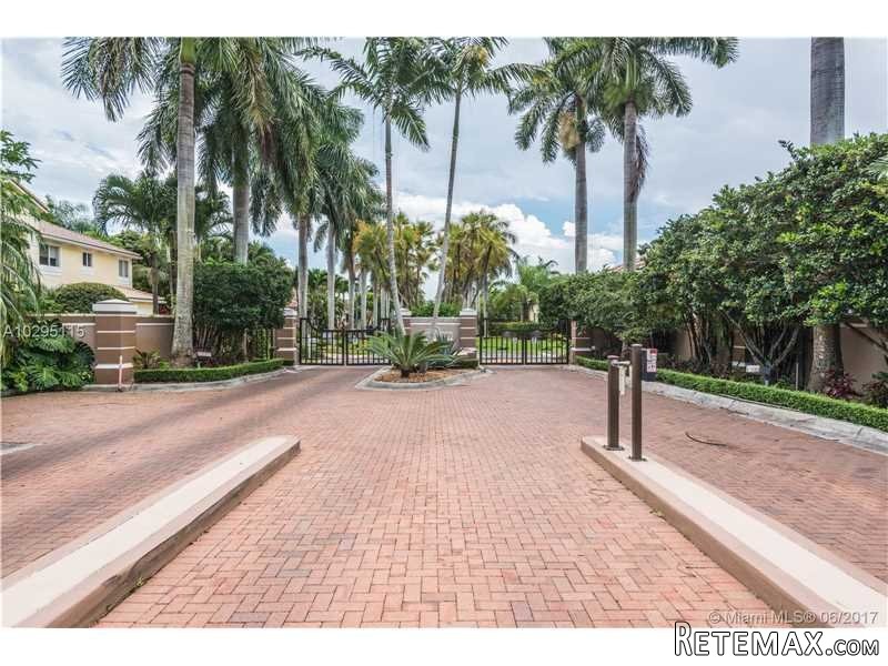 4 bedroom House For Sale: 8486 SW 138.. - 2