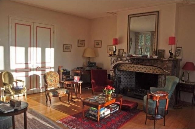 10 bedroom Manor House For Sale: 59470.. - 2