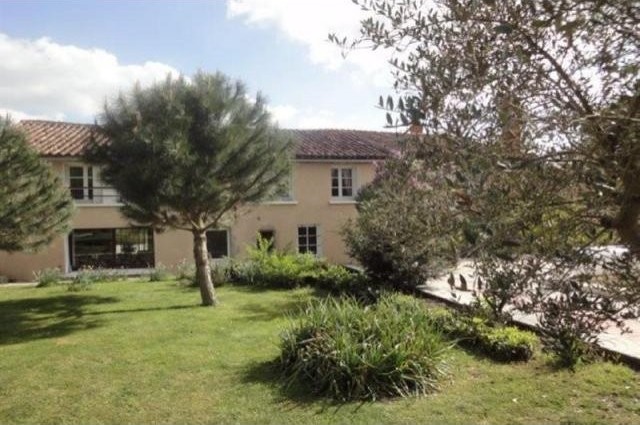 7 bedroom Village House For Sale: 79200.. - 2